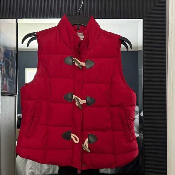Arizona Jean Company Red Women's Toggle Puffer Vest - Picture 1 of 1